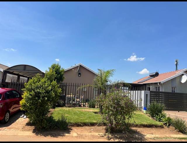 2 BEDROOM HOUSE FOR SALE IN WINDMILL PARK